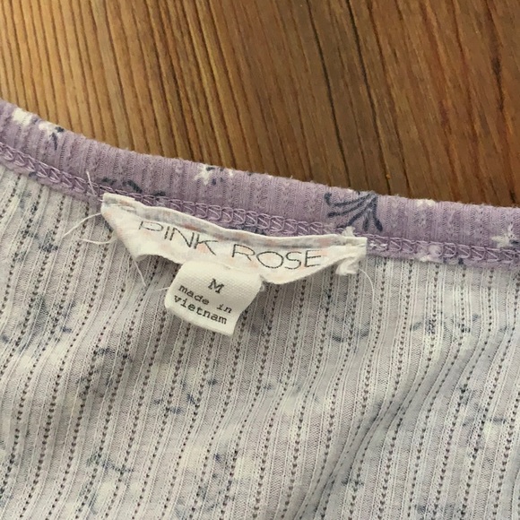 Purple crop top| size M| pink rose - Picture 3 of 4